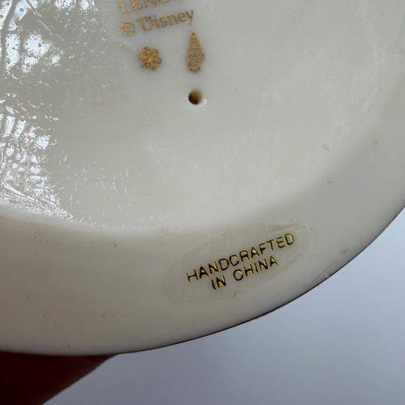 Lenox Disney Mickey Mouse Steps Out Porcelain 24k Gold Figurine Sculpture 6.5" - Picture 9 of 10